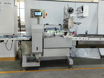 Horizontal Flow Wrapping Machine