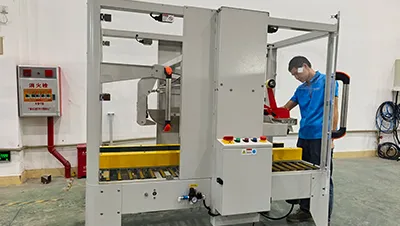 Case sealing machines