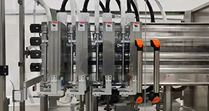 Automatic Tracking Filling & Capping Machine